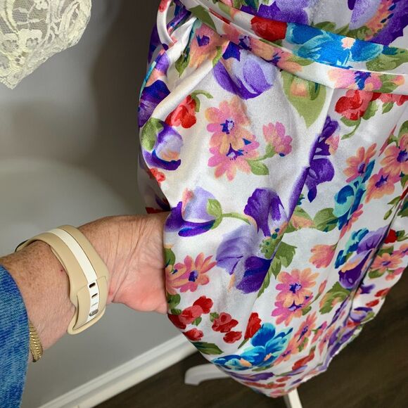 Delicates Trad Wife Satin Floral‎ Lace Trimmed Satin Tie Pockets Robe Large - Picture 8 of 13